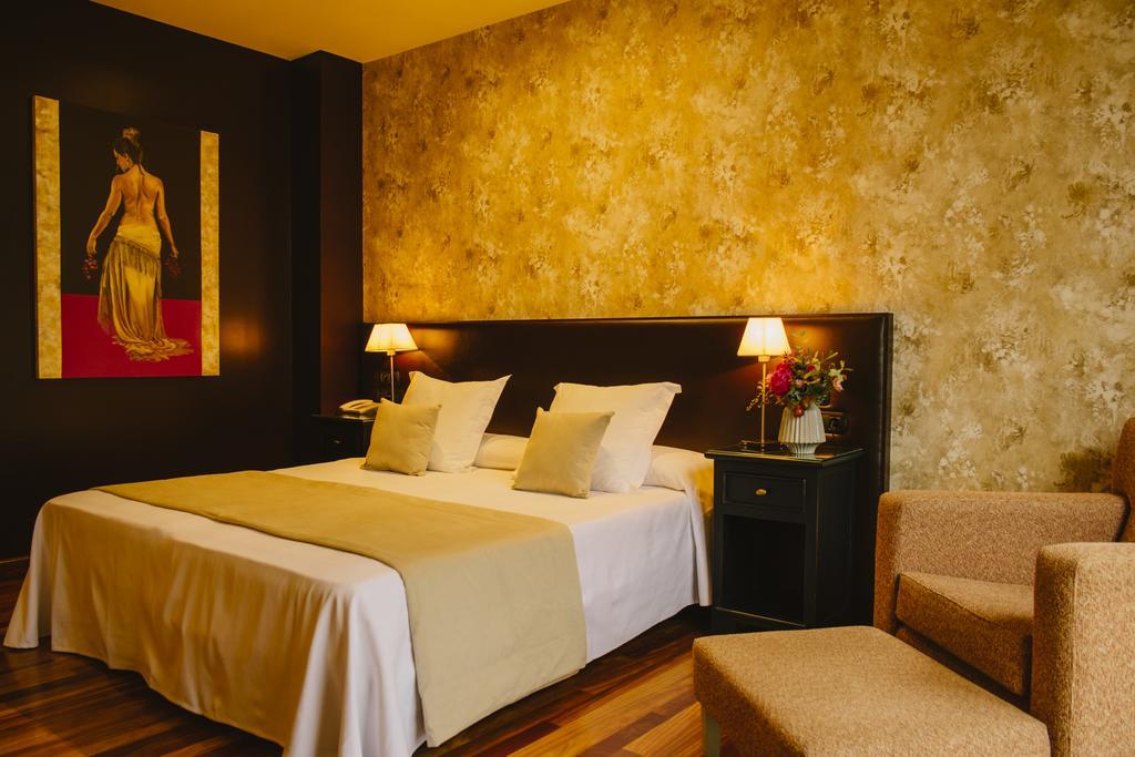 Hotel Vinicola Real-200 Monges Albelda De Iregua المظهر الخارجي الصورة